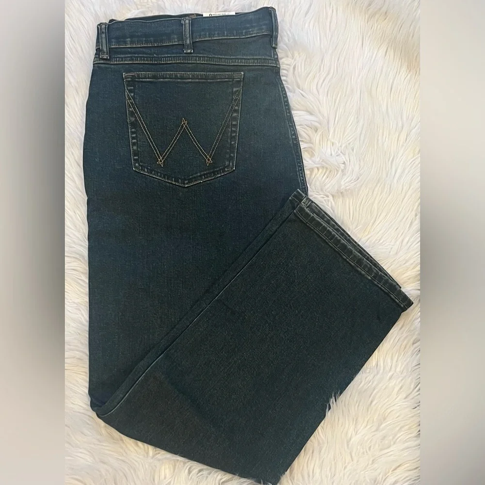 WRANGLER Men's Slim Straight Fit Jean male, Carolina Size 33/32 new